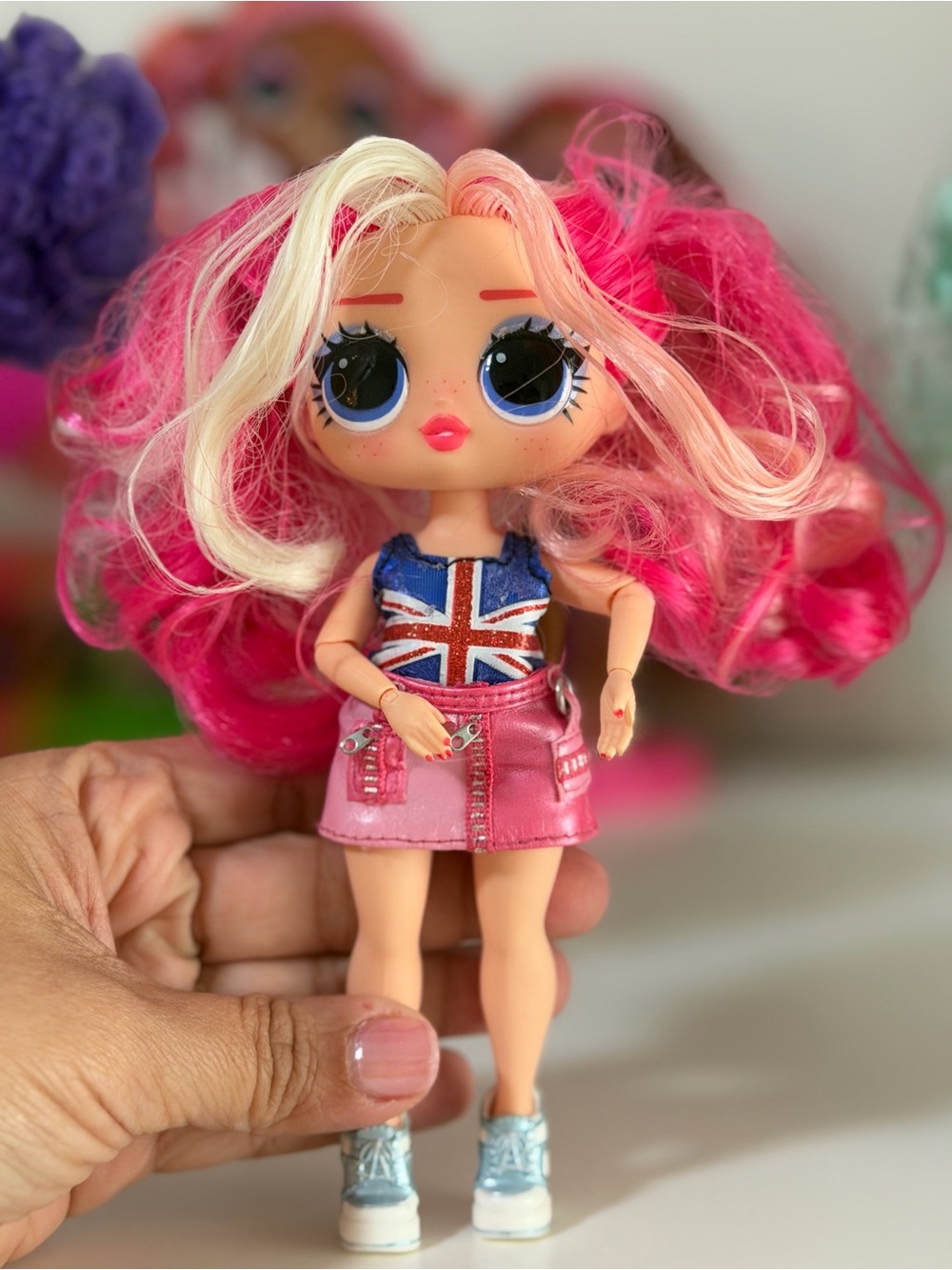L.O.L. Surprise! Dolls with Pink, Purple, Mint & Blonde Hair - Picture 6 of 7